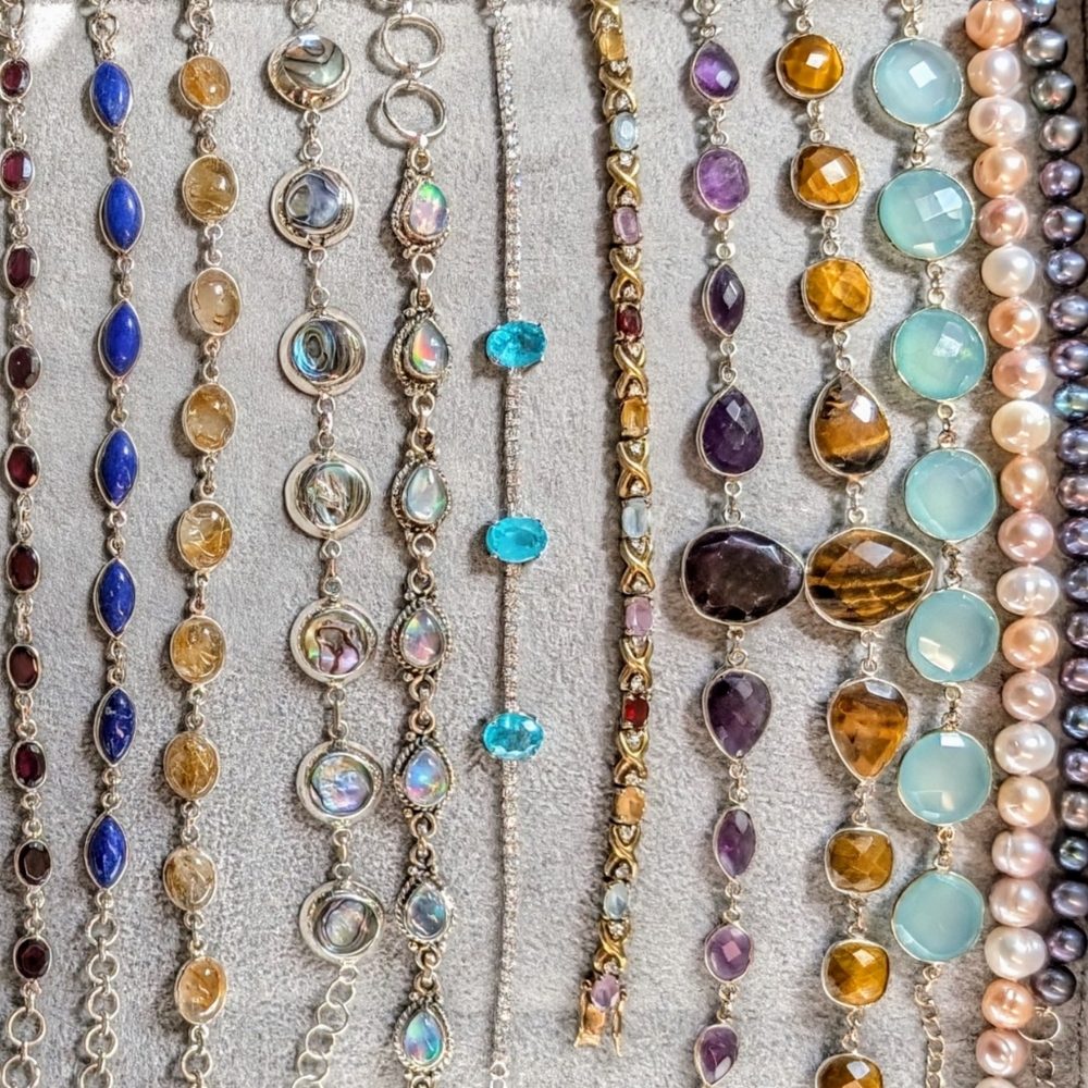 Bracelets LIVE LISTING - Picture 3 of 5